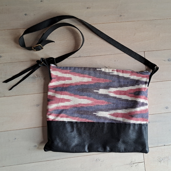 Grace Design / Canadian Made Vegan Boho Bag - Picture 2 of 11